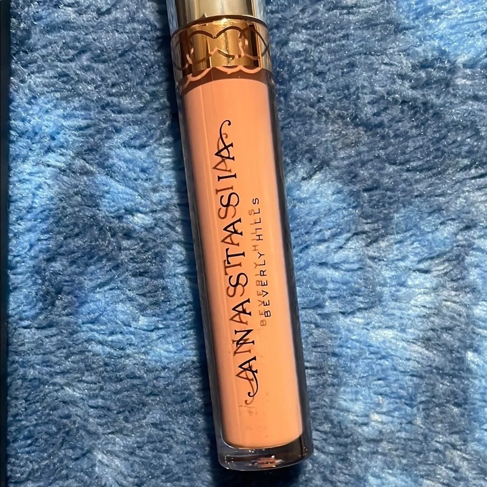 Anastasia Beverly Hills Tan Lipstick Liquid